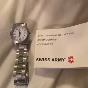 SWISS ARMY WATCH NEVER BEEN USED